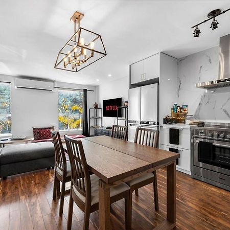 Amazing Fully Renovated Apartment On Queen St. Toronto Exterior foto